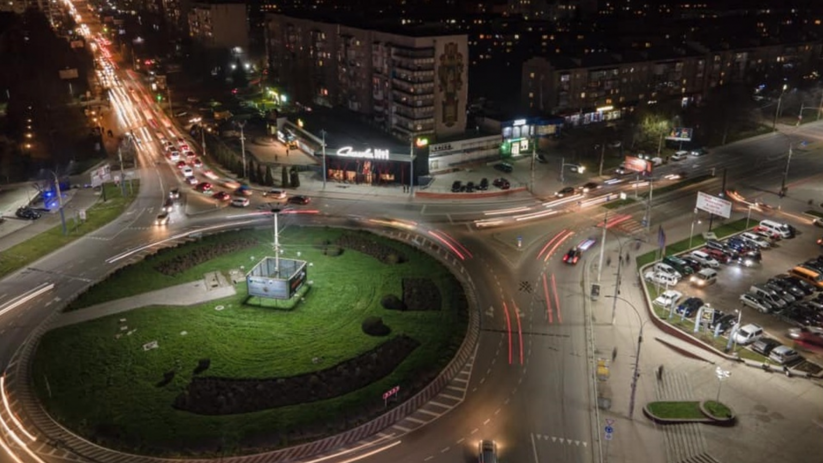 Well-lit city streets and lower bills: lighting refurbishment in Chernivtsi in Ukraine completed with EU support